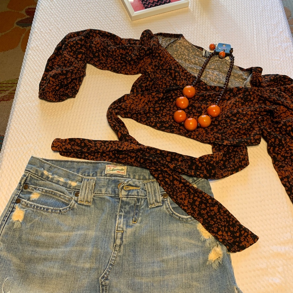 Abercrombie & Fitch Black and Orange Skirt Set